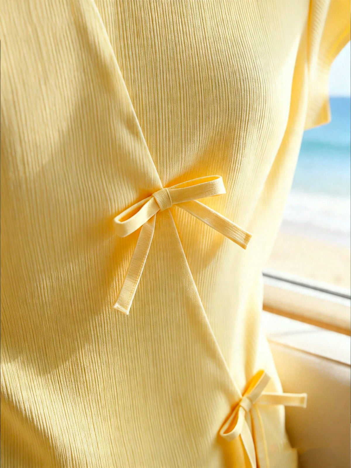 Franclia Women's Round Neck Bow-Decorated Short-Sleeved T-Shirt,Pale Yellow,Summer,Elegant,Holiday,Tea Party,Holiday,Casual Top For Beach,Vacation,Y2K Style