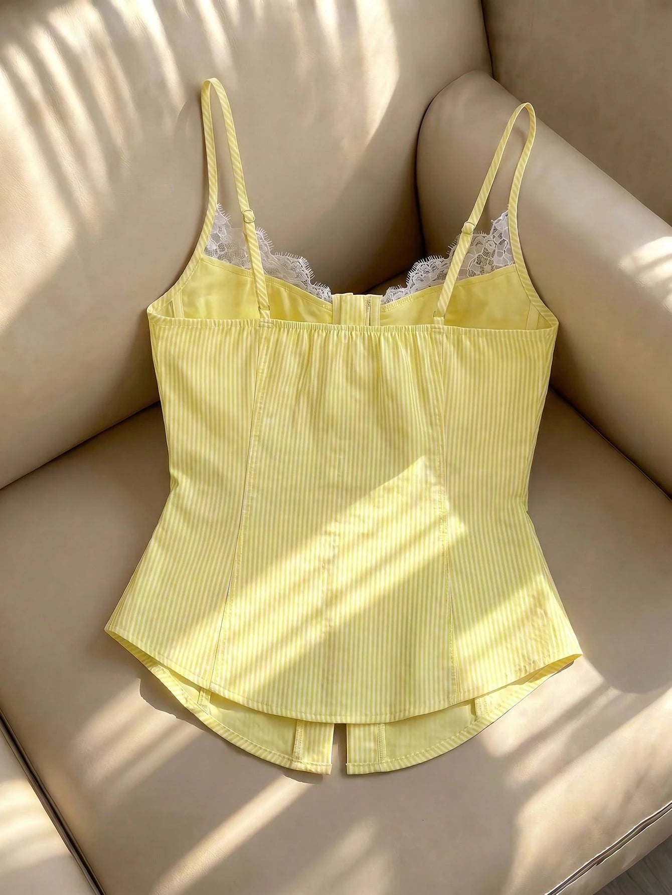 Franclia Women's Yellow,Summer,Elegant,Brunch Y2K Retro Lace Trim Button Front Camisole,Striped V-Neck Slim Fit Crop Top For Party,Daily Wear & Club