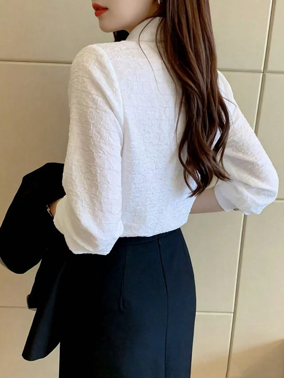 French Pointed Collar Blouse For Women, Spring & Autumn New Arrivals, Pleated Design Textured Undershirt, High-End Long Sleeve Top White