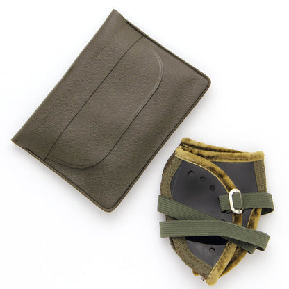 New Unissued Military Surplus German Bundeswehr Sun & Dust Goggles include a plastic case