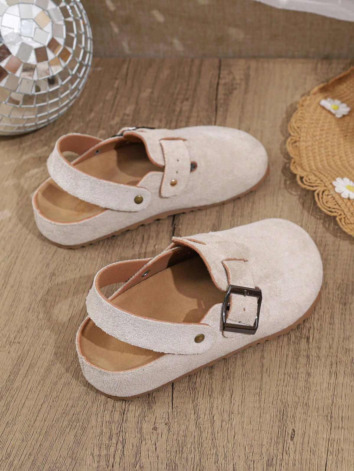 Girls/Kids Casual Retro Slip-On Flat Shoes, Fashionable For All Seasons