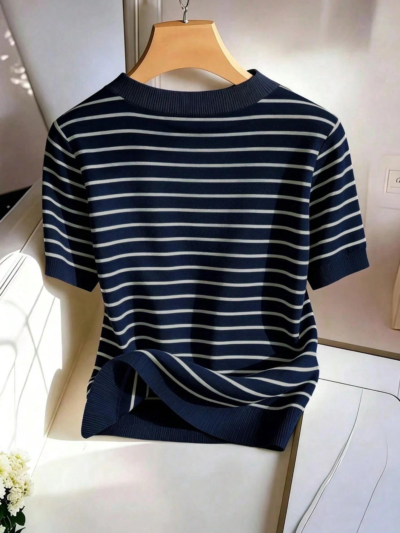 GlowEve CURVE Plus Size Women's Summer T-Shirt, Casual Beach Business Office Vacation Striped V-Neck Short Sleeve Top