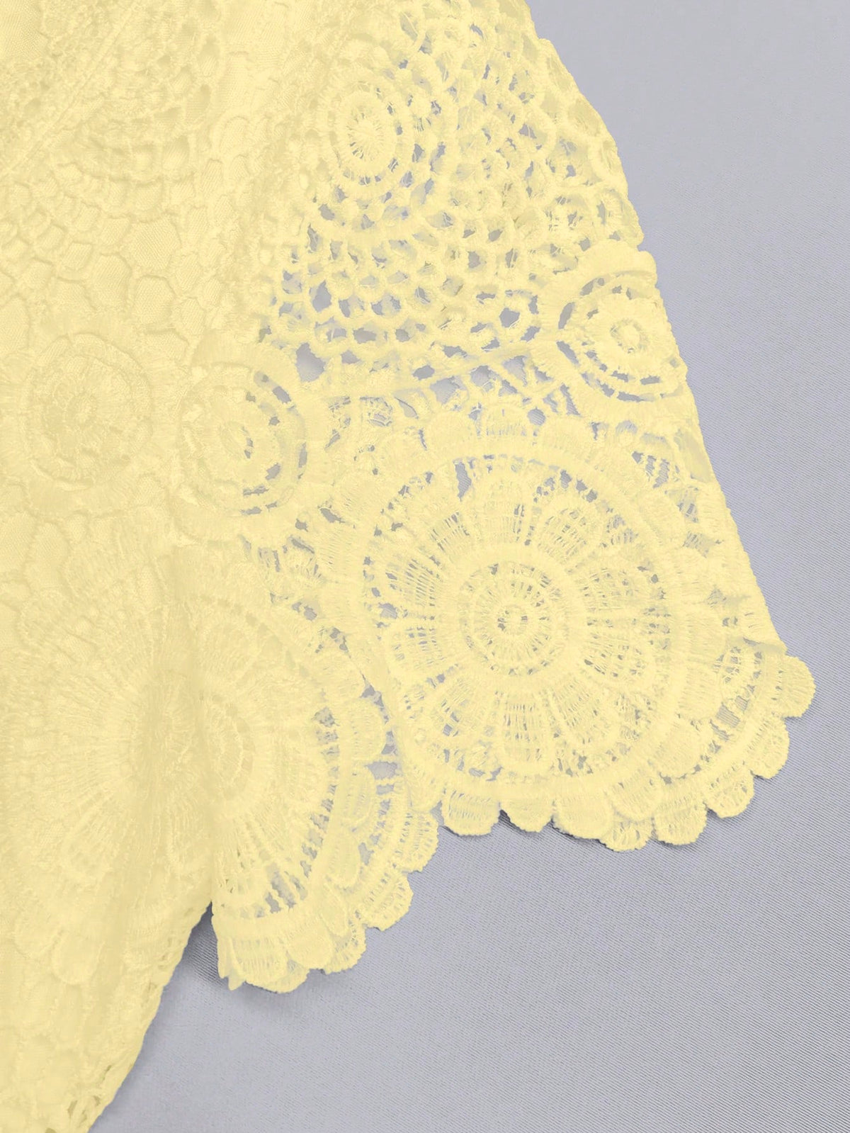 GlowEve Women's Crochet Lace Fashionable Elegant Slimming Design Square Neck Short Sleeve Blouse
