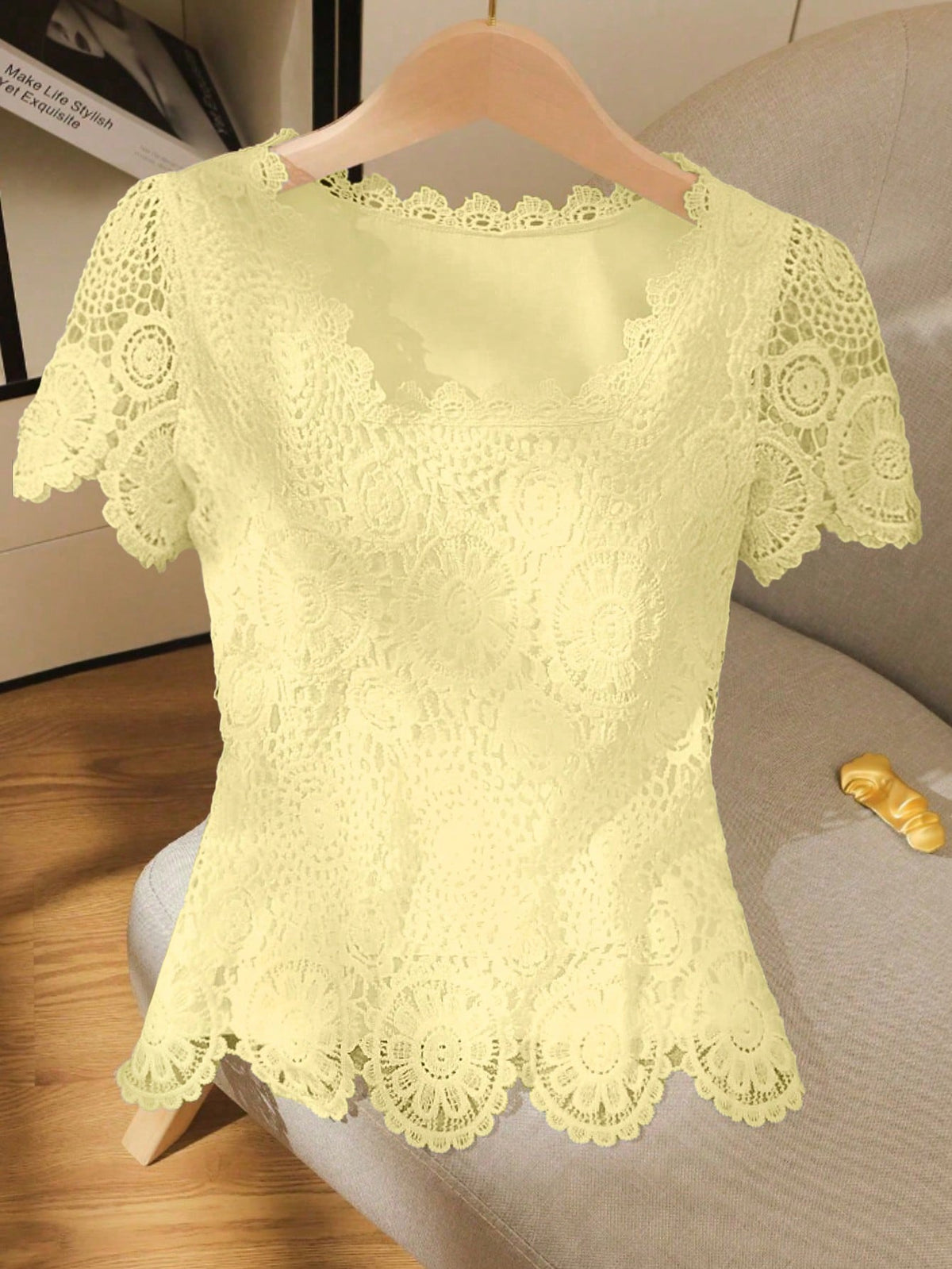 GlowEve Women's Crochet Lace Fashionable Elegant Slimming Design Square Neck Short Sleeve Blouse