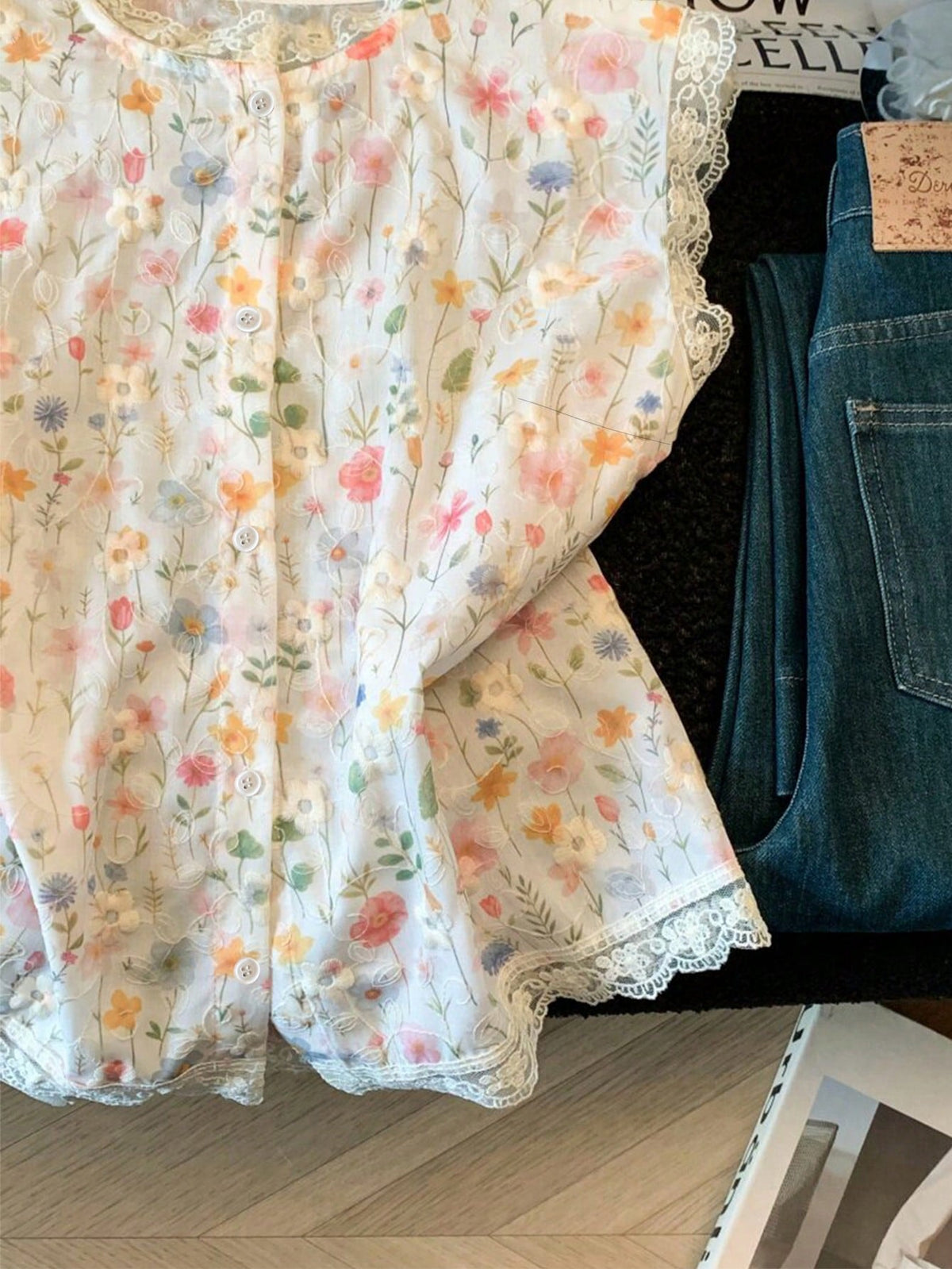 GlowEve Women's Summer Casual Floral Print Lace Trim Sleeveless Blouse