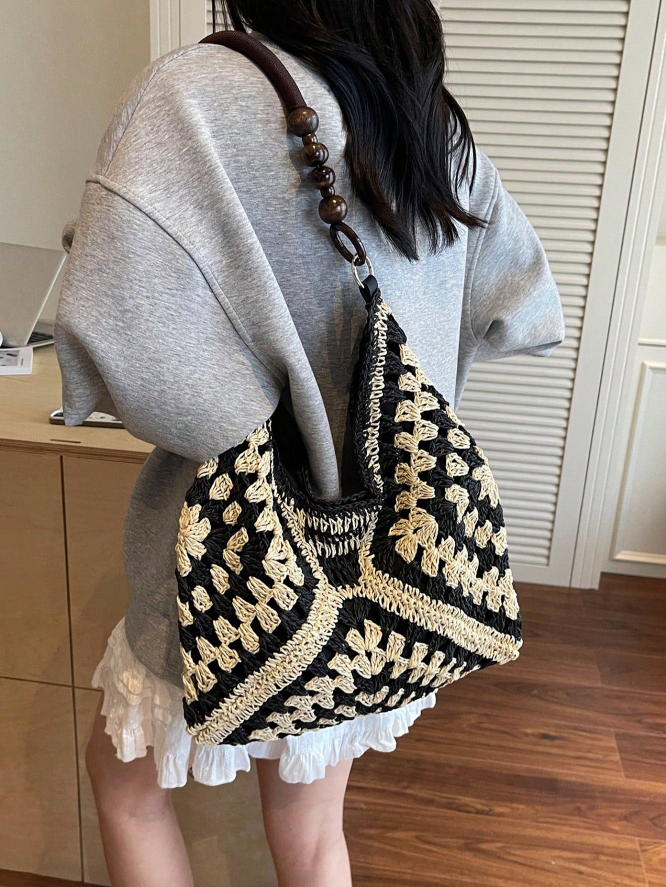 Handmade Crochet Hollow Straw Bag, Patchwork Large Capacity Shoulder Bag, Bohemian Contrast Color Straw Bag, Casual Versatile Women Bag, Slouchy Woven Bag, Summer Beach Vacation Straw Bag, Commute & T