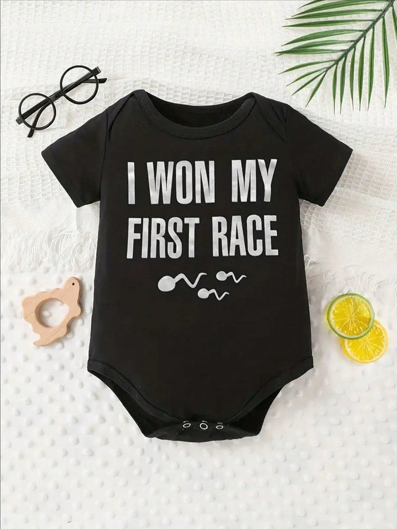 I Won My First Race Print Cute Baby Romper Boys Girls Short Sleeve Bodysuit For Photography Party, Suitable For Indoor And Outdoor Wear