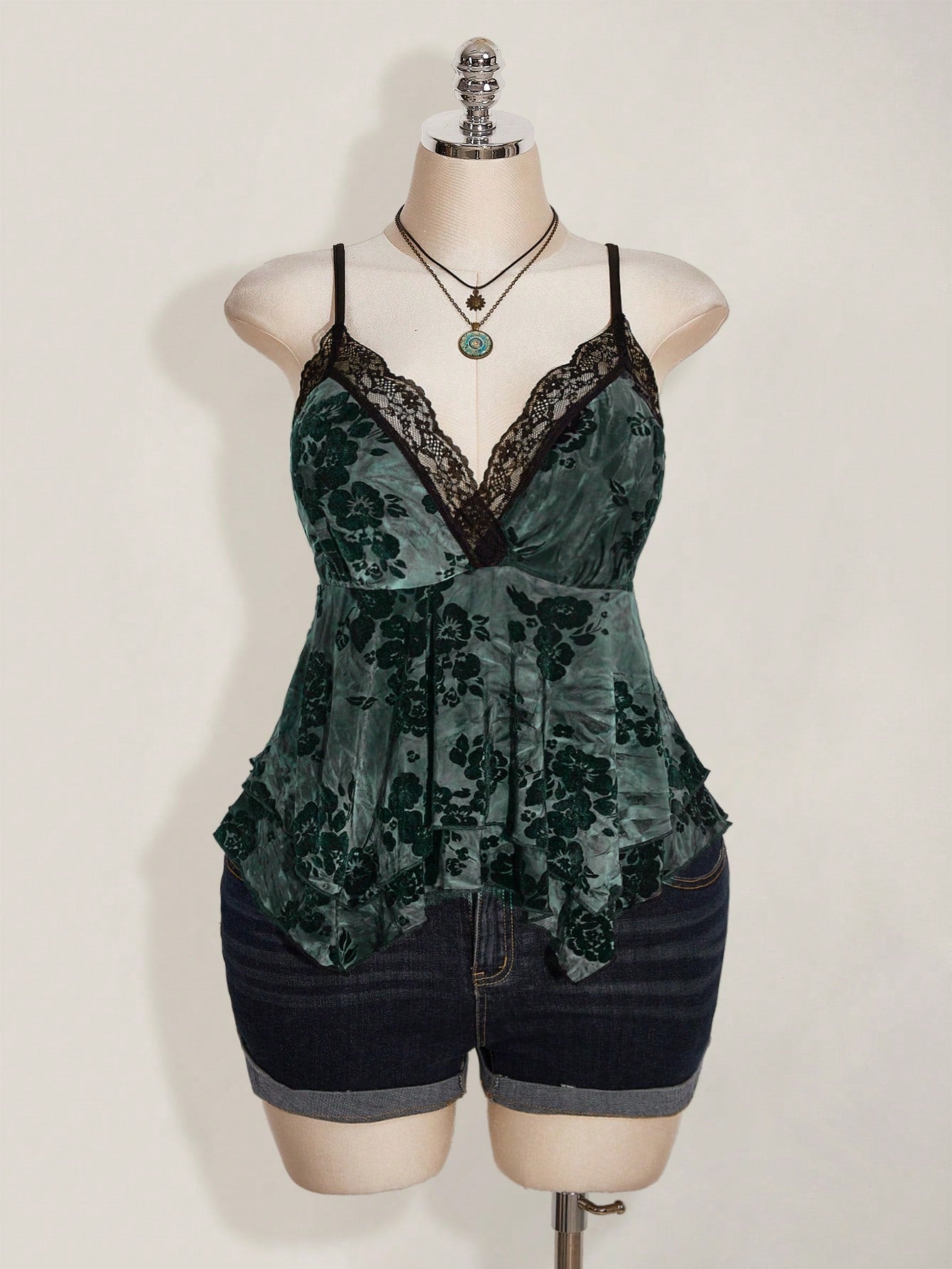 ICON Plus Size Hippie Women Lace Contrast Allover Print Asymmetric Hem Camisole Top, Suitable For Festival, Summer Vacation, Graduation And Back To School