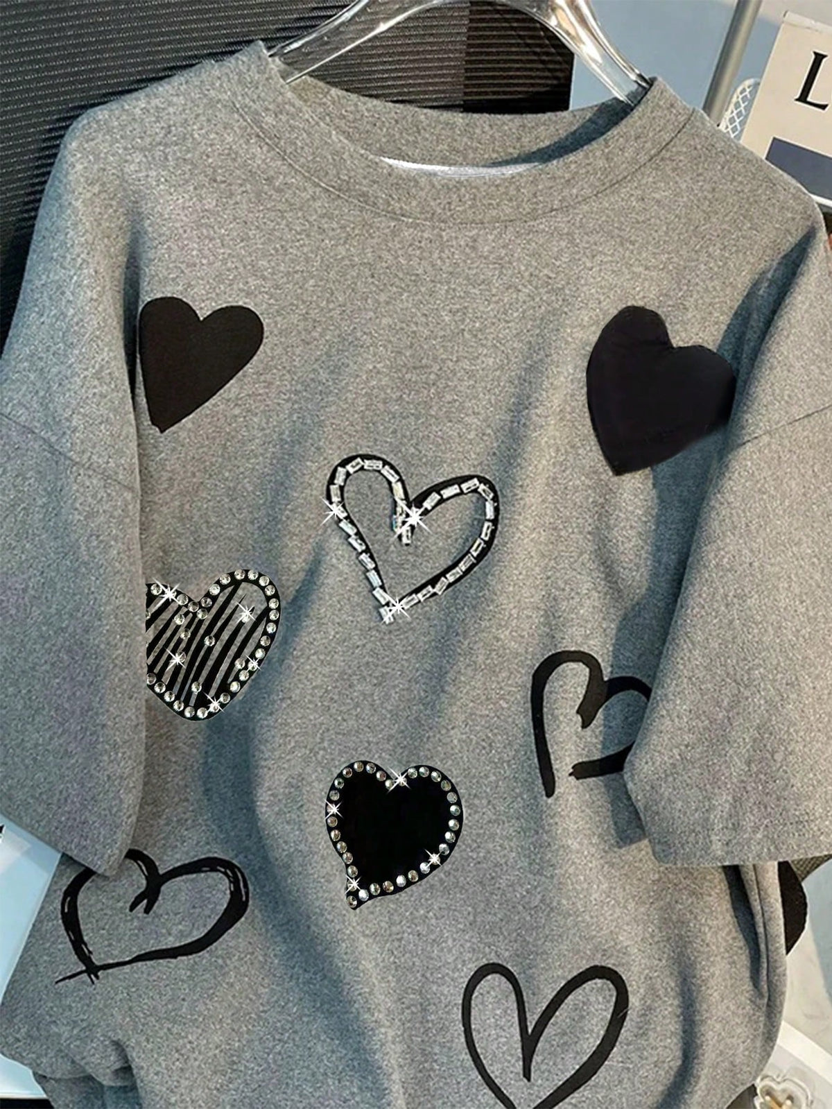 INAWLY Women Heart Print Rhinestone Crew Neck T-Shirt, Fashionable For Summer