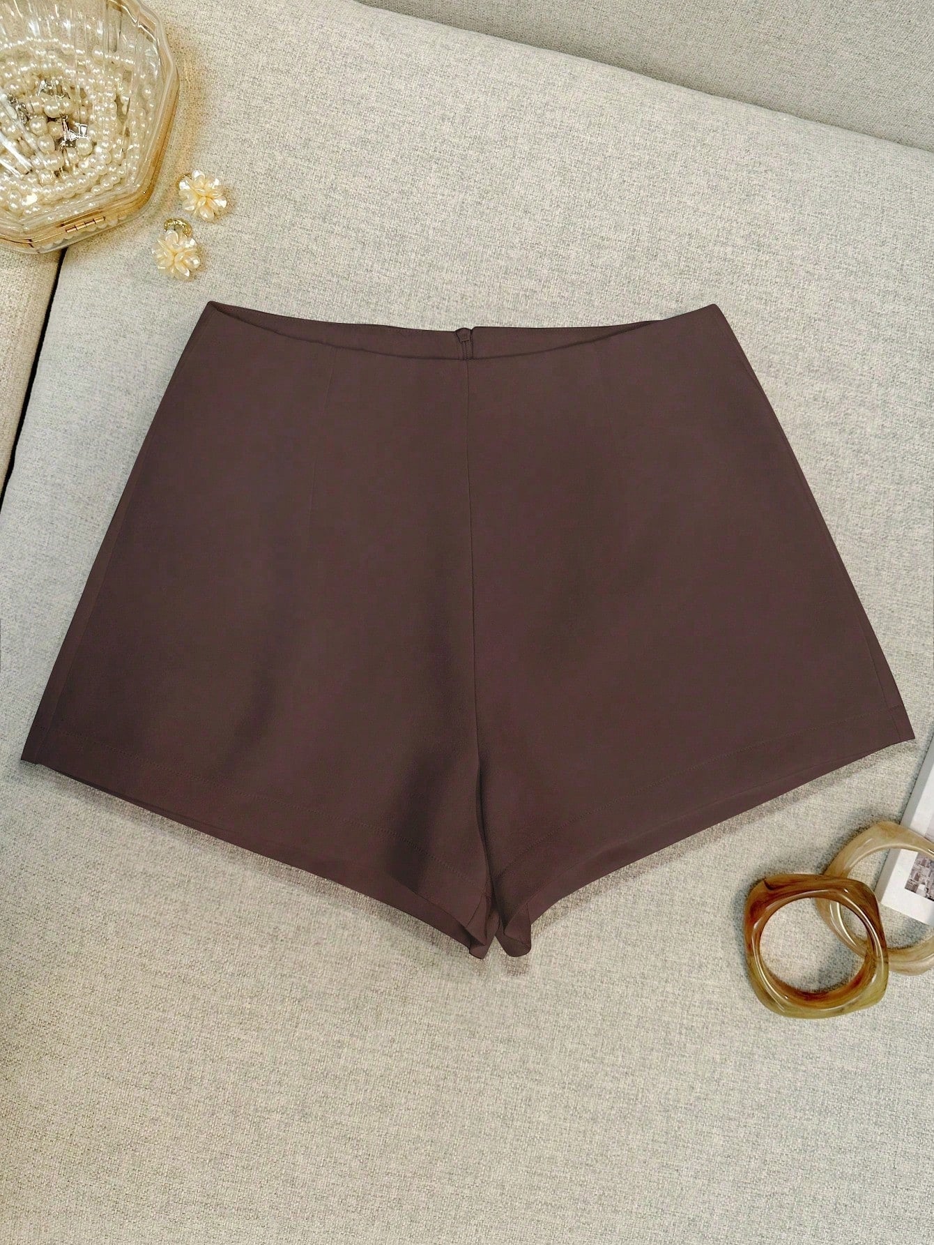 INAWLY Women's Solid Color Back Zipper Design Casual Versatile Shorts