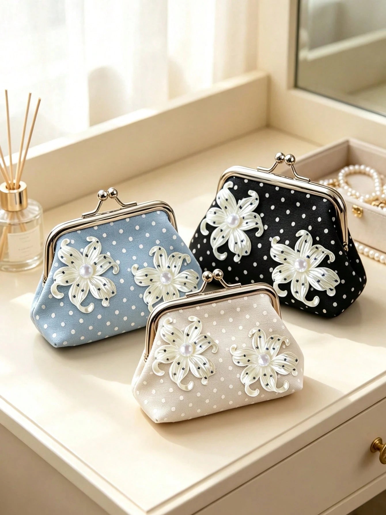 Iris Flower Decorative Coin Purse, Polka Dot Earphone Storage Bag, Metal Kiss Lock Digital Pouch, 3D Flower Small Handbag, Eye-Catching Floral Decoration, Vintage Polka Dot Elements, Suitable For Stor