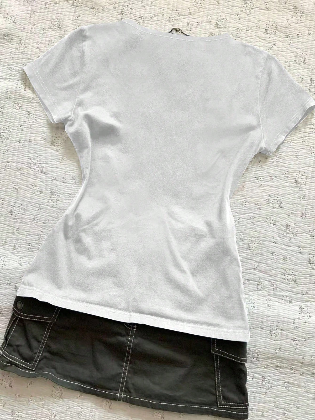 IslaSuriya Women's Casual Solid Color Fitted Waist T-Shirt, Summer