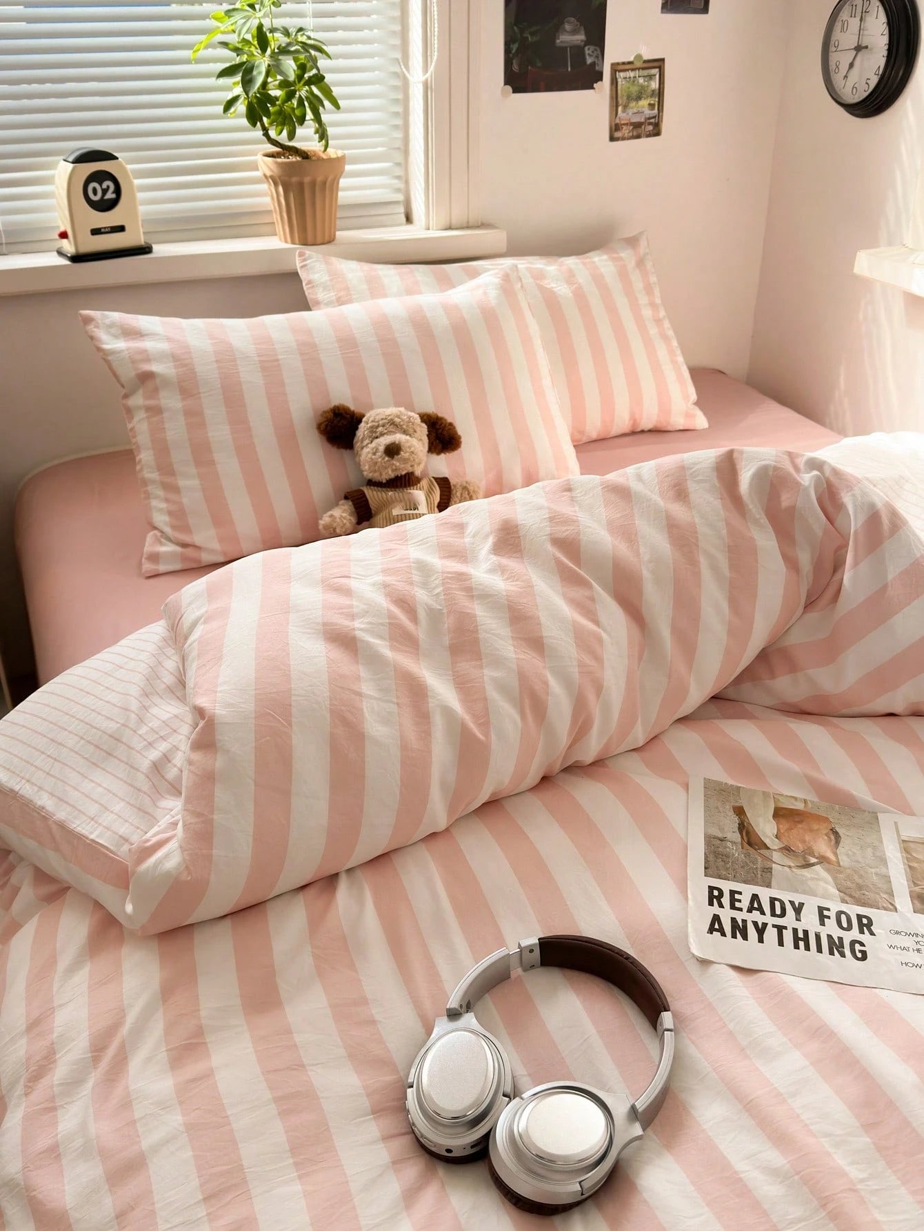 Japanese Minimalist Morandi Peach Pink 3-Piece Washable Polyester Duvet Cover Set, Suitable For All Seasons, Machine Washable, Multiple Sizes Available, Includes 1 Duvet Cover And 2 Pillowcases, Duvet
