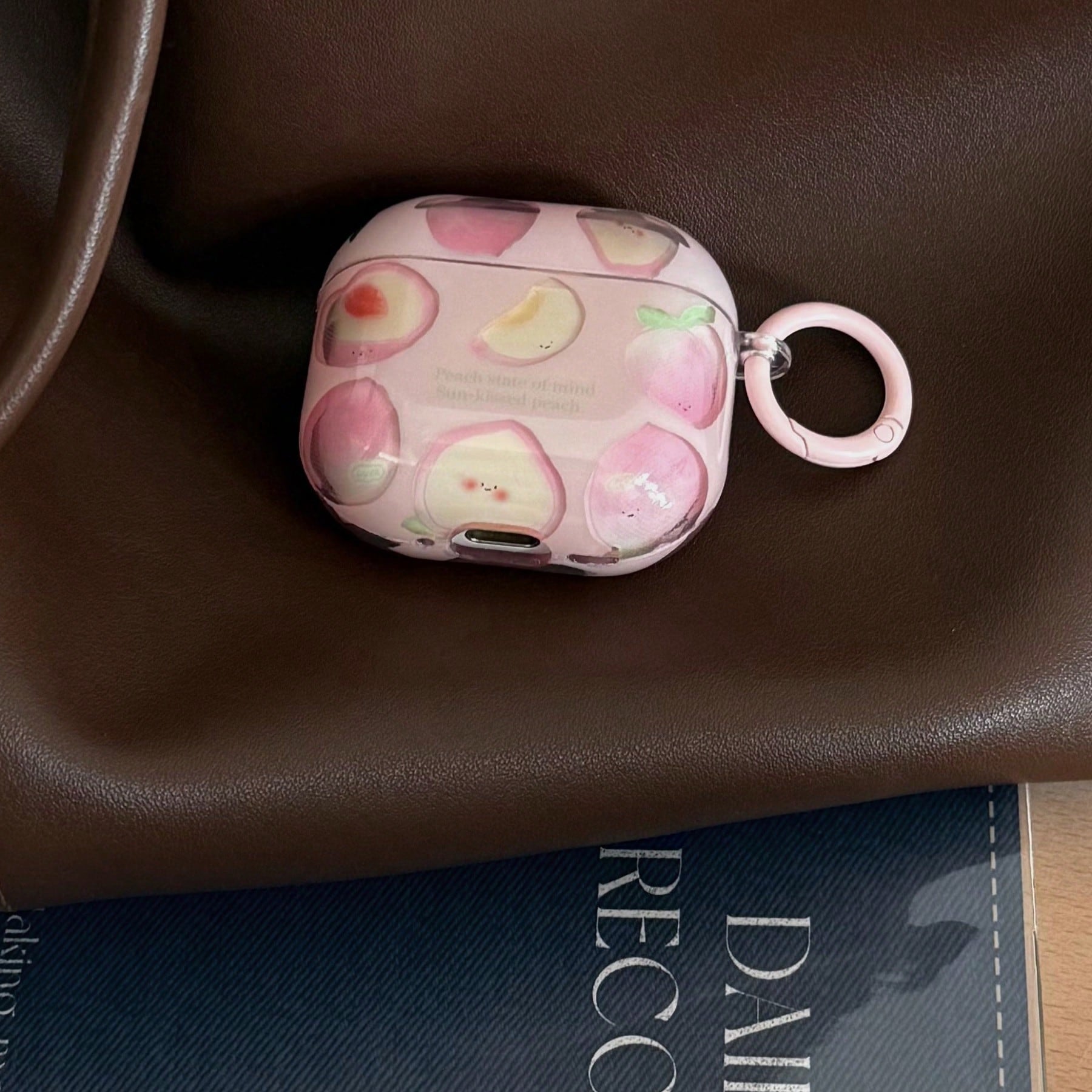 Korean Style Minimalist Peach Earphone Case Compatible With AirPods 4, Cute Earphone Cover Compatible With Apple 2, 3, New Protective Case With Pendant Compatible With Airpods Pro 3, Korean Style Earp