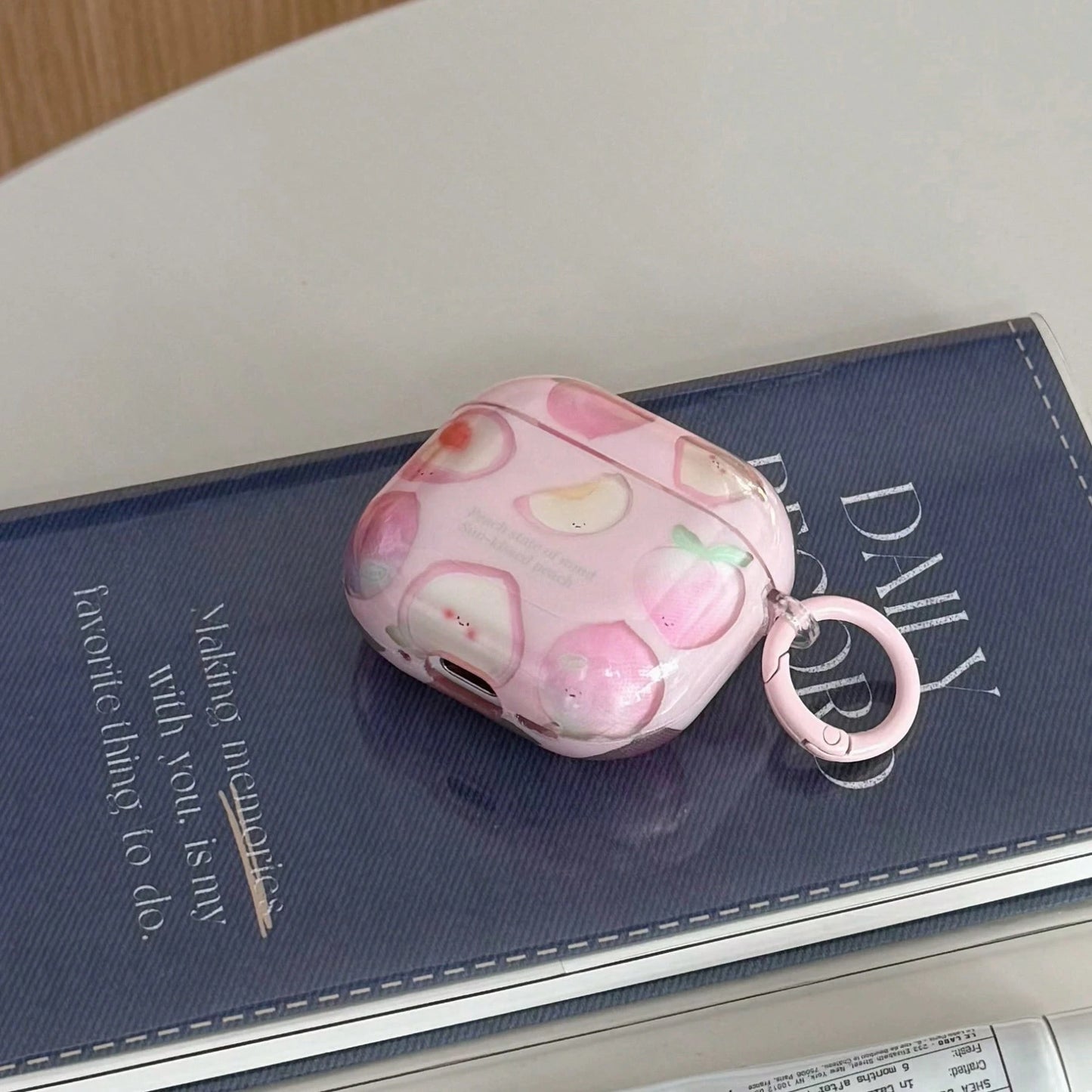 Korean Style Minimalist Peach Earphone Case Compatible With AirPods 4, Cute Earphone Cover Compatible With Apple 2, 3, New Protective Case With Pendant Compatible With Airpods Pro 3, Korean Style Earp