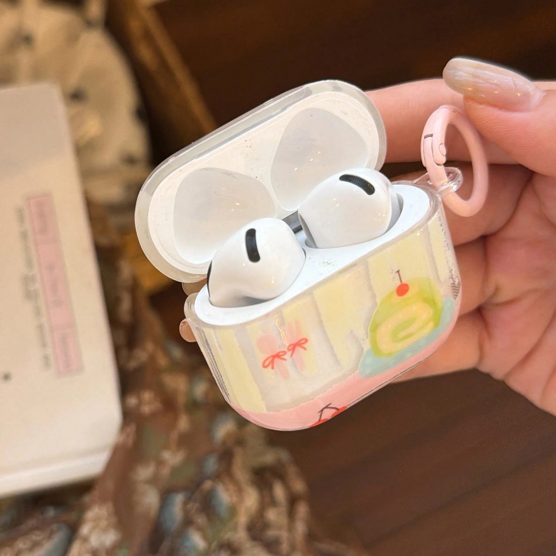 Korean Style Minimalist Premium Matcha Cake Roll Earphone Case With Hanging Ring, Compatible With AirPods 4, Cute Earphone Cover Compatible With Apple 2, 3, New Protective Case With Pendant, Pro 3, Pr