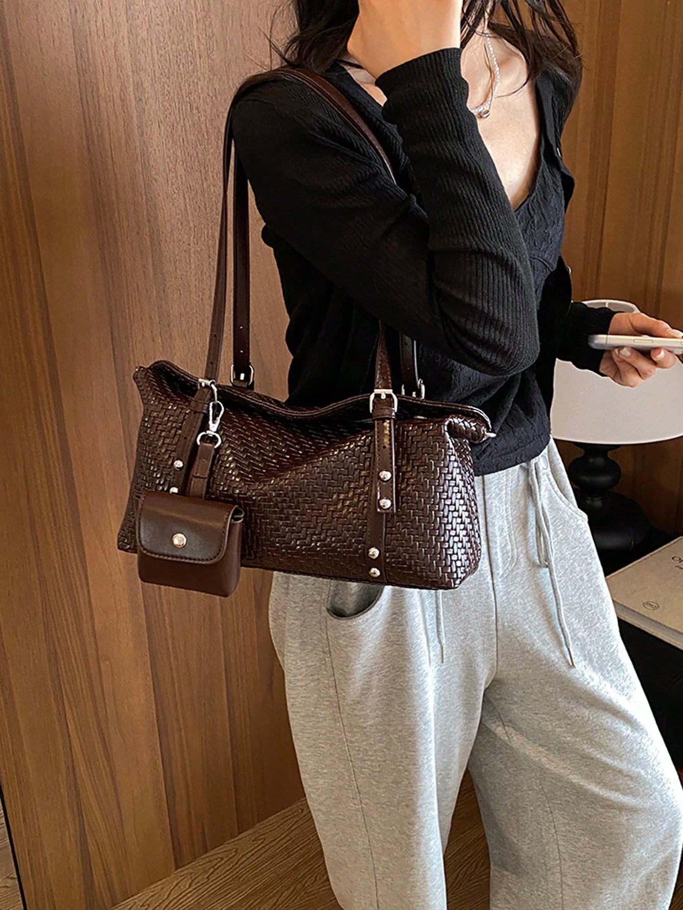 Large Capacity Women's 2026 New Autumn/Winter Fashion Versatile Exquisite Shoulder Bag Premium Underarm Bag