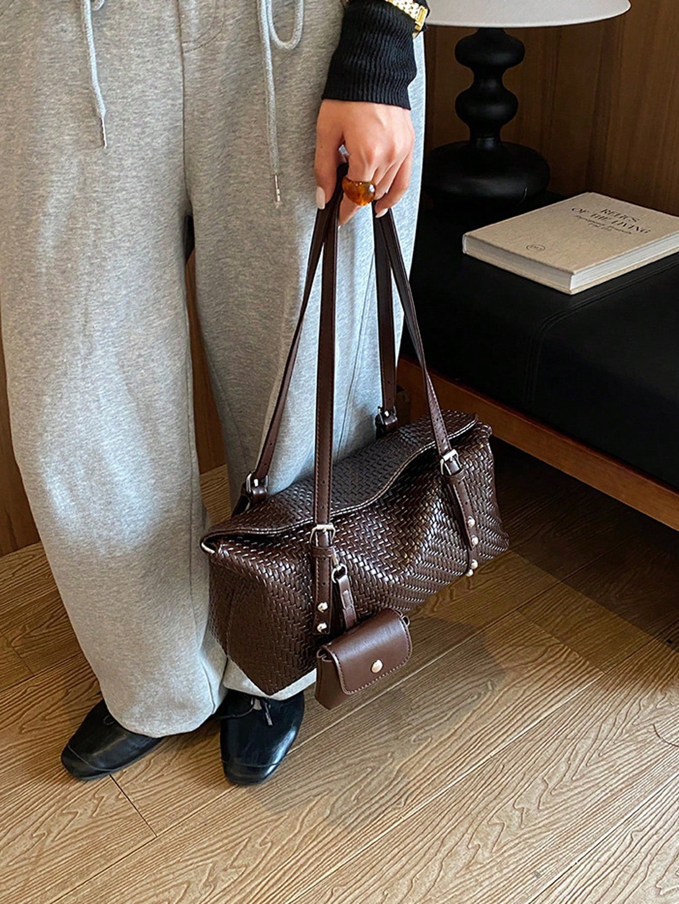 Large Capacity Women's 2026 New Autumn/Winter Fashion Versatile Exquisite Shoulder Bag Premium Underarm Bag