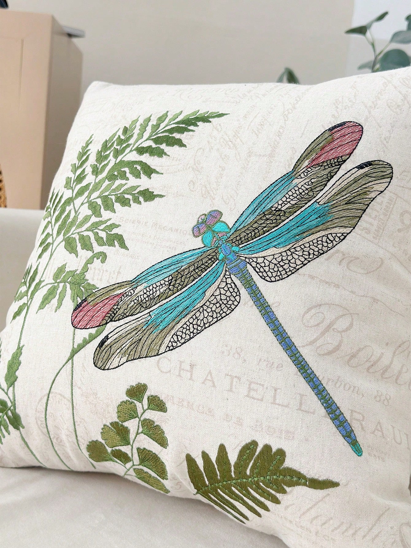 LCUHPCL 1pc 3D Embroidered Leaf & Dragonfly Pillow Case, All-Season Commuter Style, Home Decor For Living Room, Bedroom, Sofa
