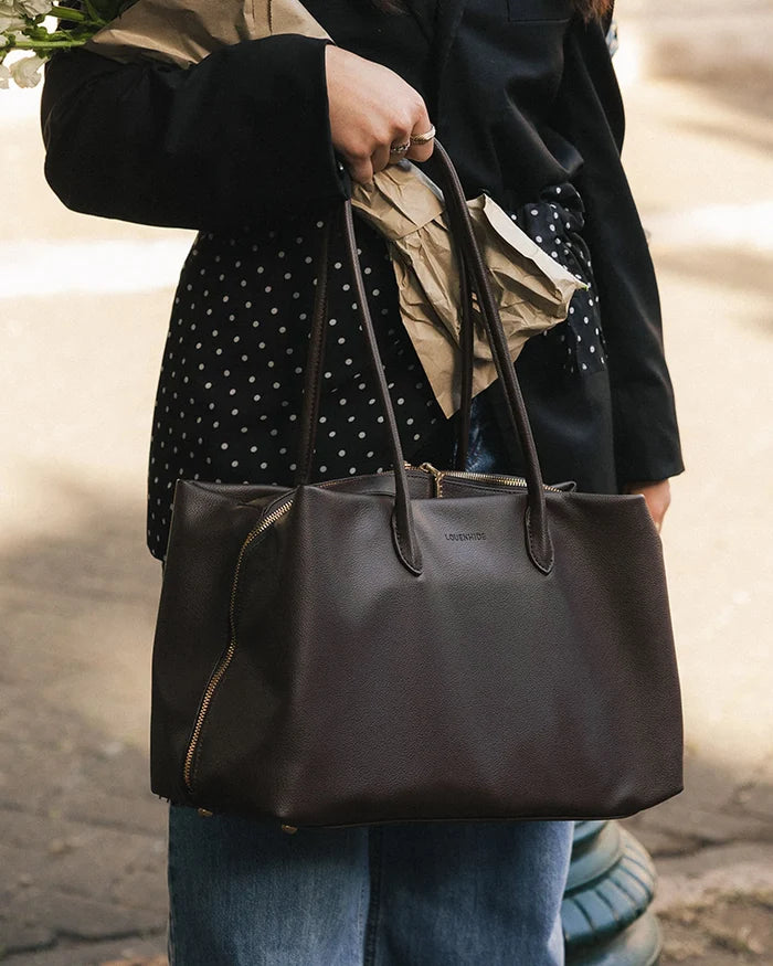 Leon Tote Bag