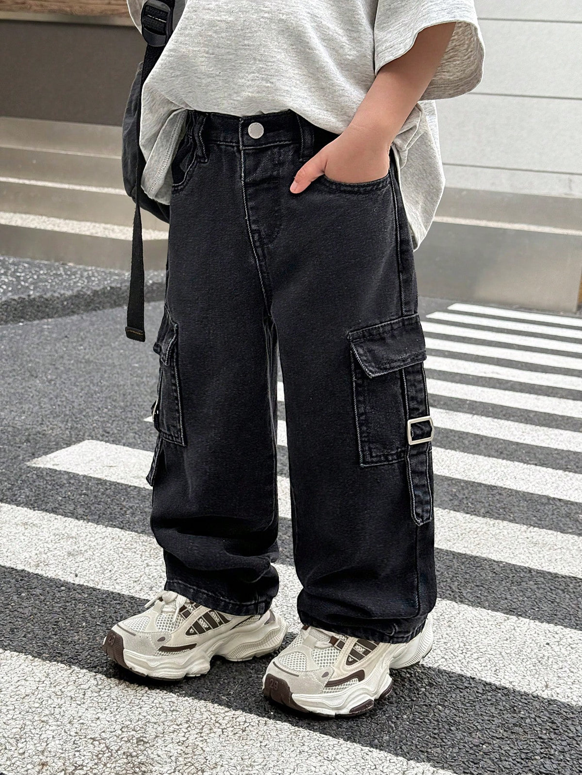 Little Byeori Young Boy Fashionable Distressed Washed Baggy Loose Fit Black Denim Pants With Cargo Pocket, Leisure And Versatile For Kids Streetwear Spring