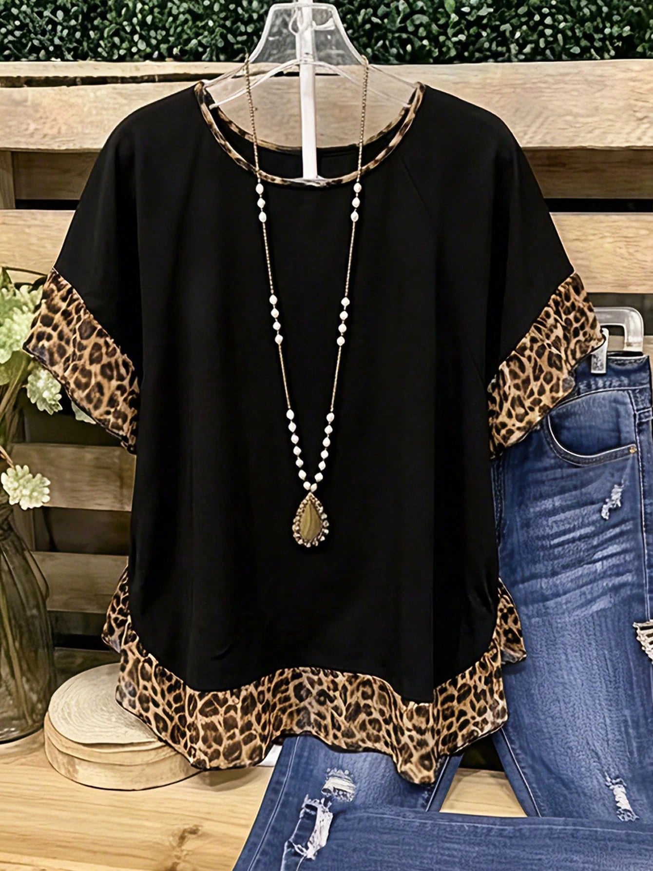 LUNE CURVE Plus-Size Leopard Print Ruffled Summer Top/Shirt- Women's Everyday Country-Casual Wear- Vintage-Style Color-Block Ruffled Blouse