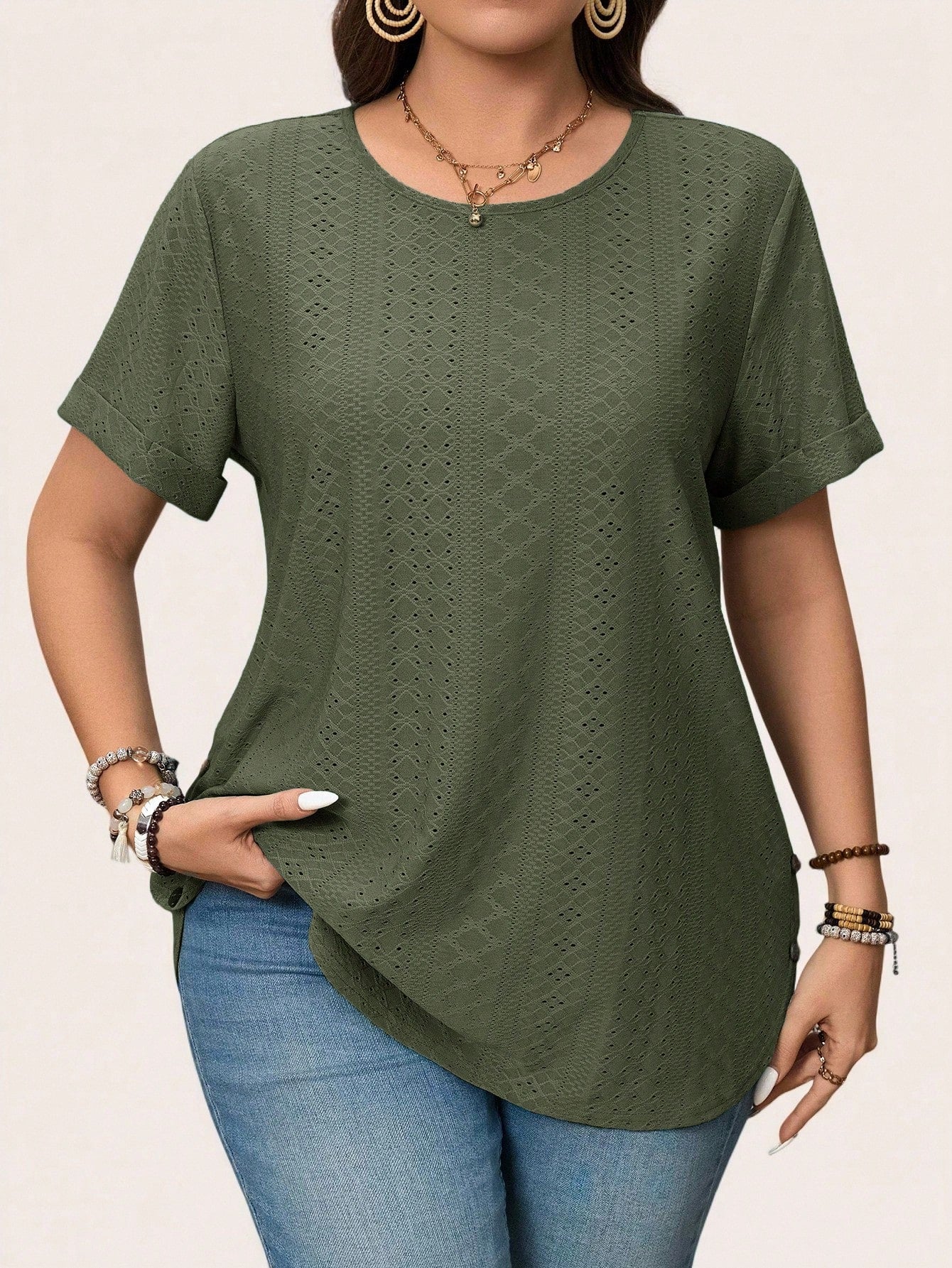 LUNE Plus Size Solid Color Round Neck Short Sleeve Casual T-Shirt