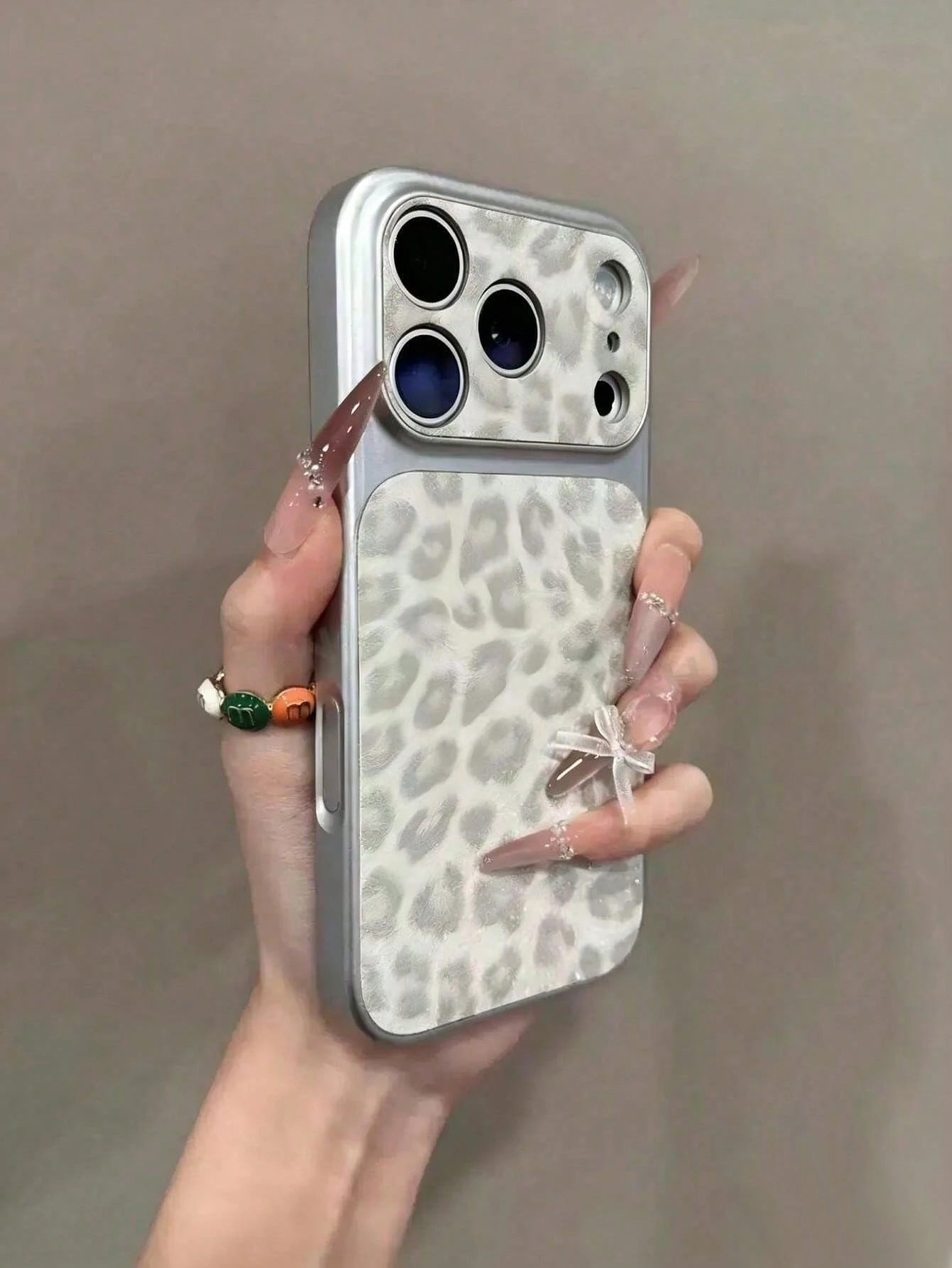 Luxury Leopard Print Lens Protection 17 Pro Max 16 15 14 Pro Max 13 12 11 Fashion Creative Personalized Instant Transformation 17 Phone Case