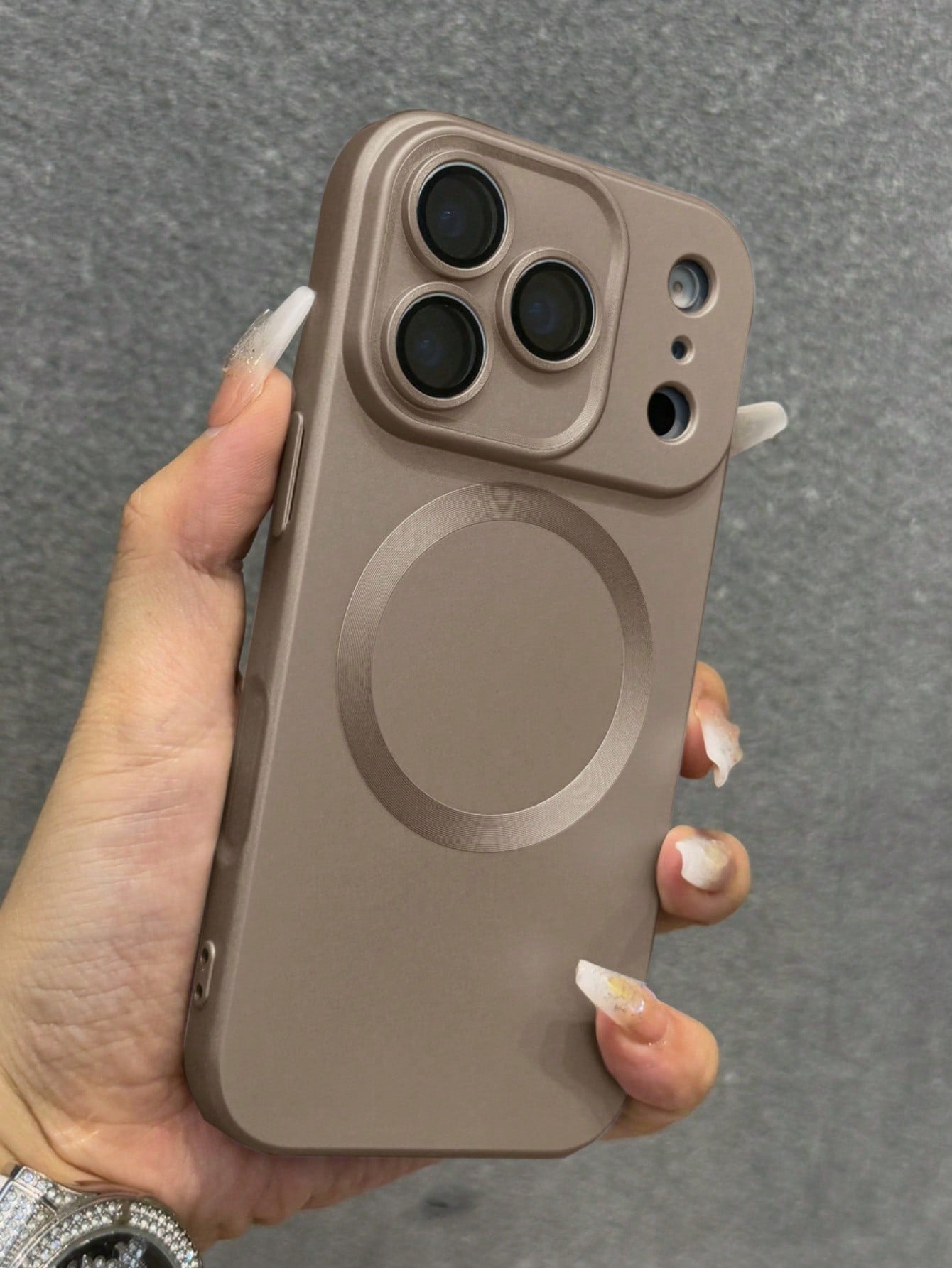 Luxury Magnetic Shockproof Solid Color Matte Phone Premium Case With Camera Lens Protection Compatible With IPhone 17 Pro Max 17 Pro 17 Air 17 16 15 14 Plus 13 12 11 Pro Max Fashionable Glass Lens Sup