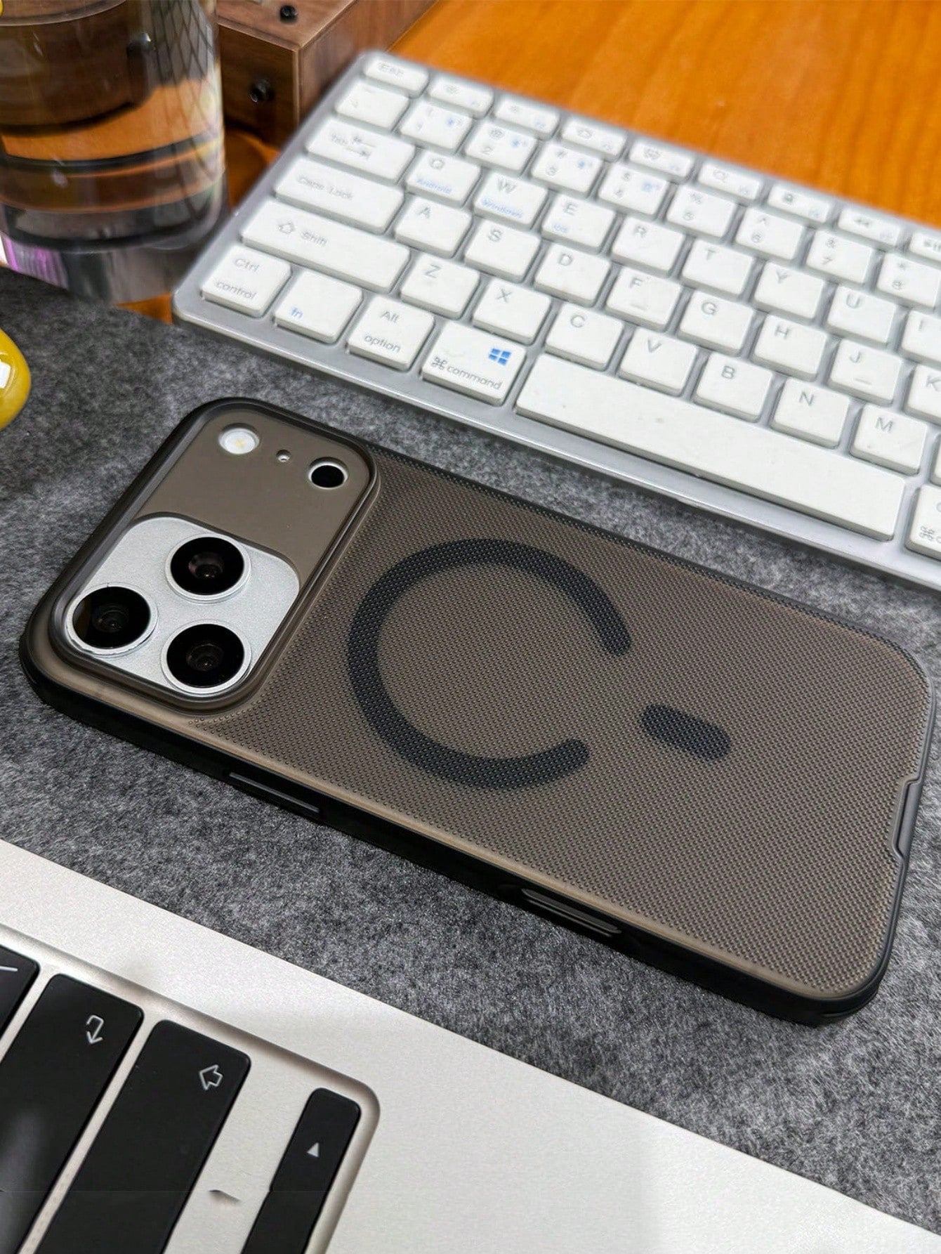 Luxury Original Dot Pattern Matte Protective Phone Case Compatible With IPhone 18ProMax 18Pro 17 Pro Max 17 Pro 16 Pro Max 16 Pro 15 Pro Max 15 Pro 14 Pro Max 14 Pro Matte Magnetic Slim Shockproof PC