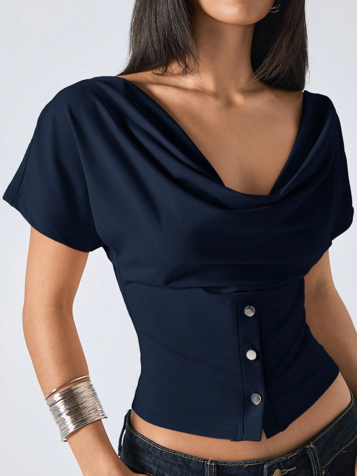 LYSMO 2026 Women's Elegant Navy Blue Summer Top,Minimalist Short Sleeve Fitted Round Neck Casual Shirt For Date Night,Fashionable Outdoor Carnival Clothing