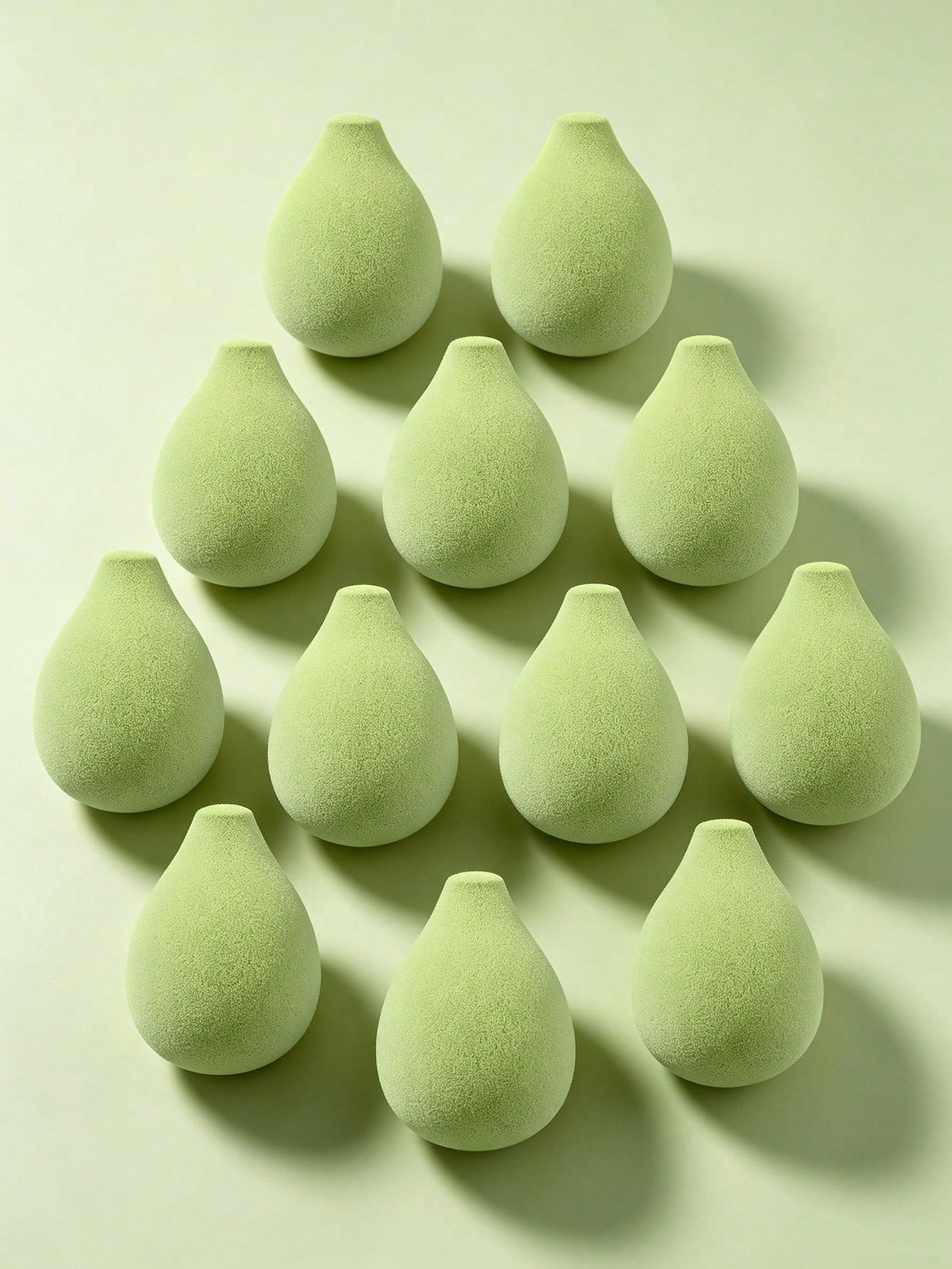 MAANGE 1/6/12pcs Green Professional Makeup Sponges, Soft And Dual-Use For Wet And Dry Application, Daily Makeup Accessory, Travel-Friendly Portable Pack, Gift For Girls