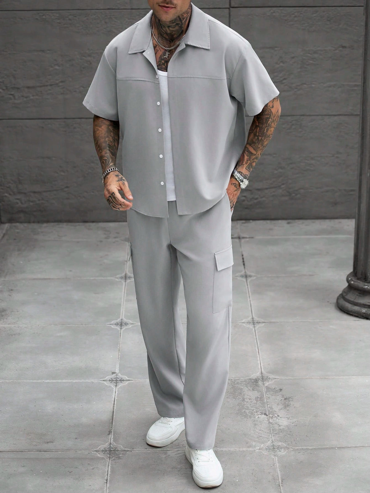 Manfinity Homme Men's Plus Size Light Gray Short Sleeve Shirt & Cargo Pants Set