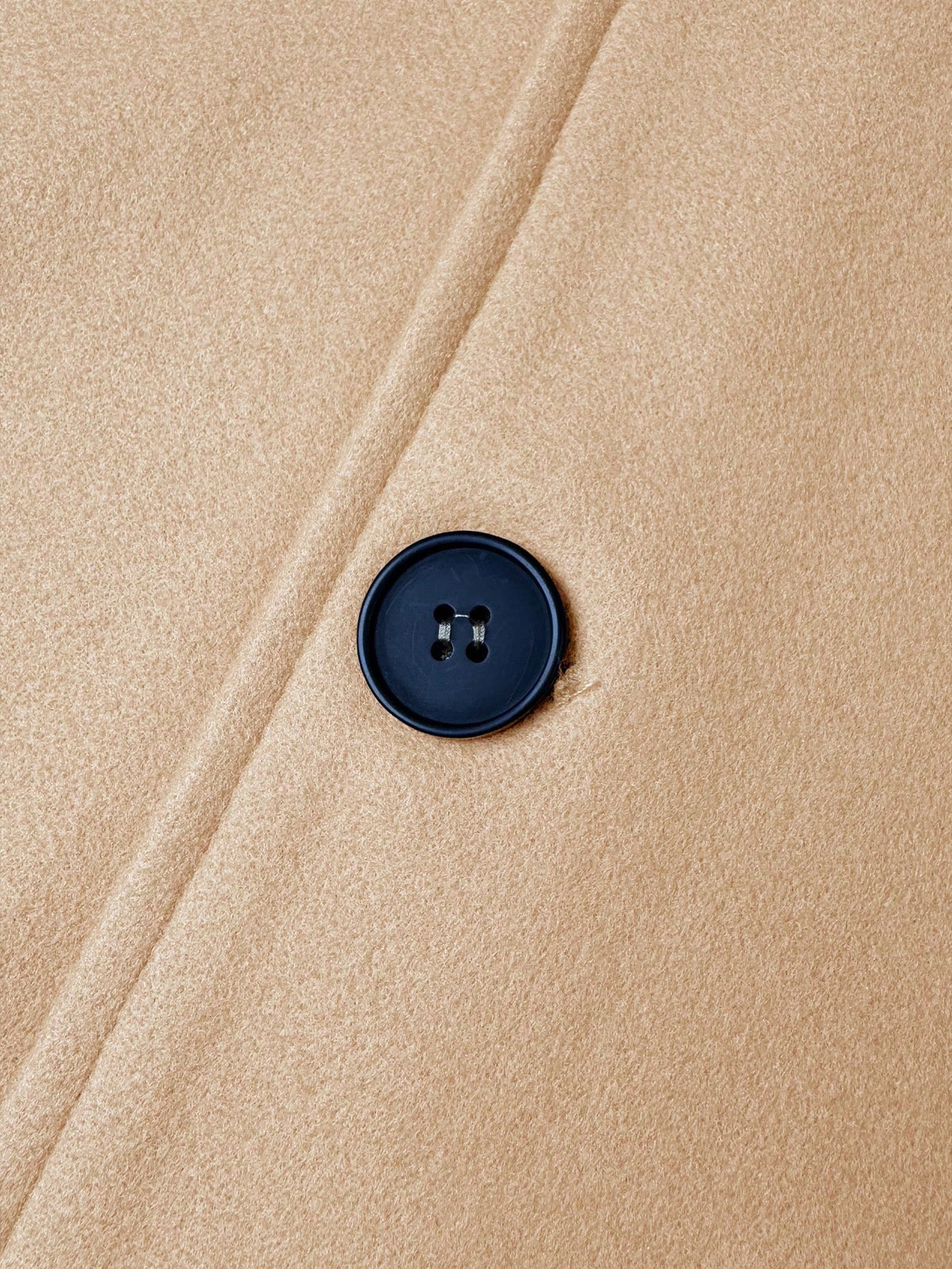 Manfinity Mode Men's Minimalist Button Long Sleeve Overcoat, Fashionable And Versatile