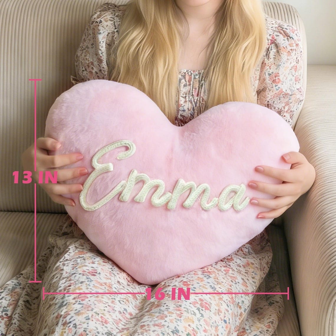 MerexSync Personalized Heart-Shaped Pillow, Custom Name Design, Sweet Gift For Girls, Custom Name Pajama Party Cushion, Charming Pajama Party Gift And Room Decor, Room Decor, Bedroom Decor, Personaliz