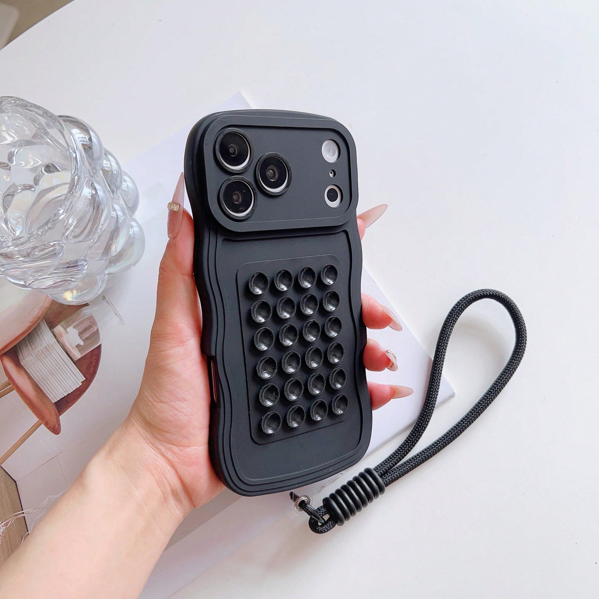 Minimalist Pure Black Suction Cup Protective Case, Thickened Flexible TPU Material, 3D Suction Cups With Detachable Black Braided Anti-Loss Lanyard, Non-Slip Commute Daily Stress Relief Versatile Phon