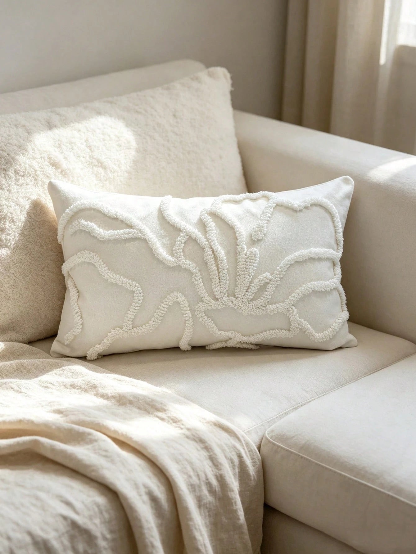 Modern Natural Style Tufted Pillow Cover 18*18 Inches, Abstract Plant Vine 3D Textured Cushion Cover, White Off-White Minimalist Decorative Pillow Cover, Suitable For Sofa, Living Room, Bedroom, Wabi