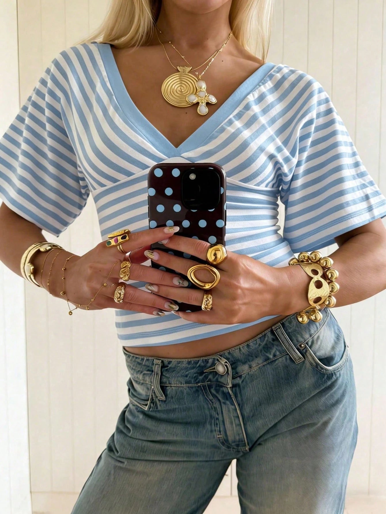 New Arrival Fashion Striped V-Neck T-Shirt, Contrast Color Striped Knit Fabric, Casual Tee For Spring/Summer, Preppy Style