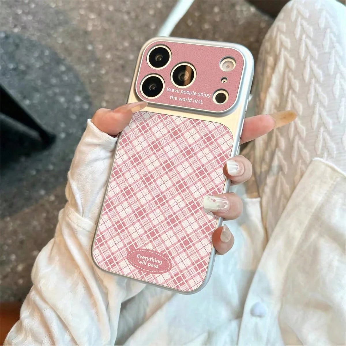 New Minimalist Vegan Leather Pink Plaid English Letter Full Coverage Phone Case Compatible With Iphone 18 Pro Max, 13, 16, 15, 16 Pro, 14 Plus, Air, Anti-Drop Soft Cover, Cartoon Design, Unisex