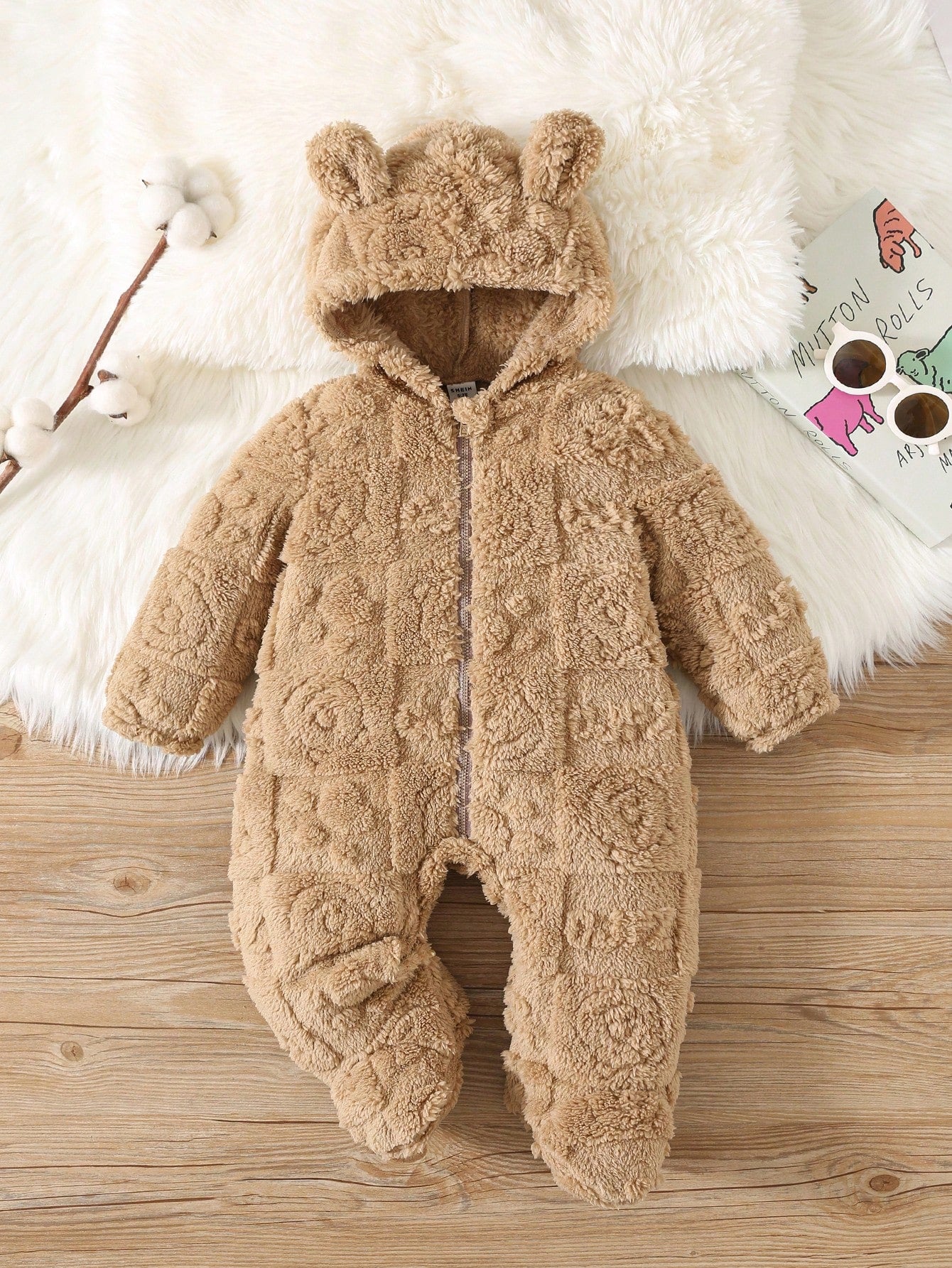 Newborn Baby Boy/Girl Cute Cartoon Print Fleece Hooded Footie Jumpsuit Suitable For Autumn & Winter, Indoor & Outdoor