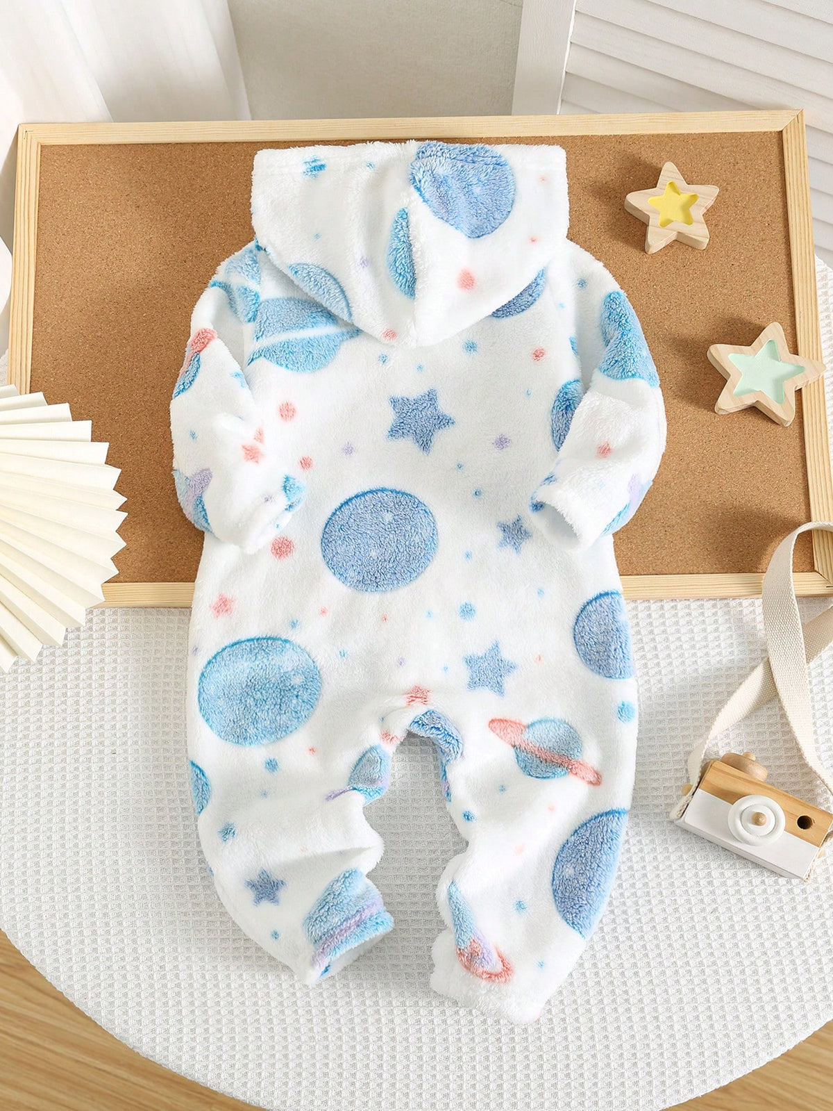 Newborn Baby Boy/Girl Cute Cartoon Star Pattern Fluffy Hooded Long Sleeve Jumpsuit, Suitable For Autumn/Winter Outings And Home Wear
