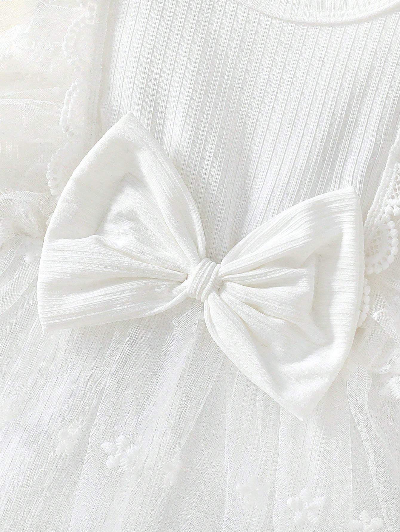 Newborn Baby Girls Summer All White Sweet Princess Lace Bow Floral Embroidery Sleeveless Romper Dress Cute Elegant Christening Baptism Dress Outfit