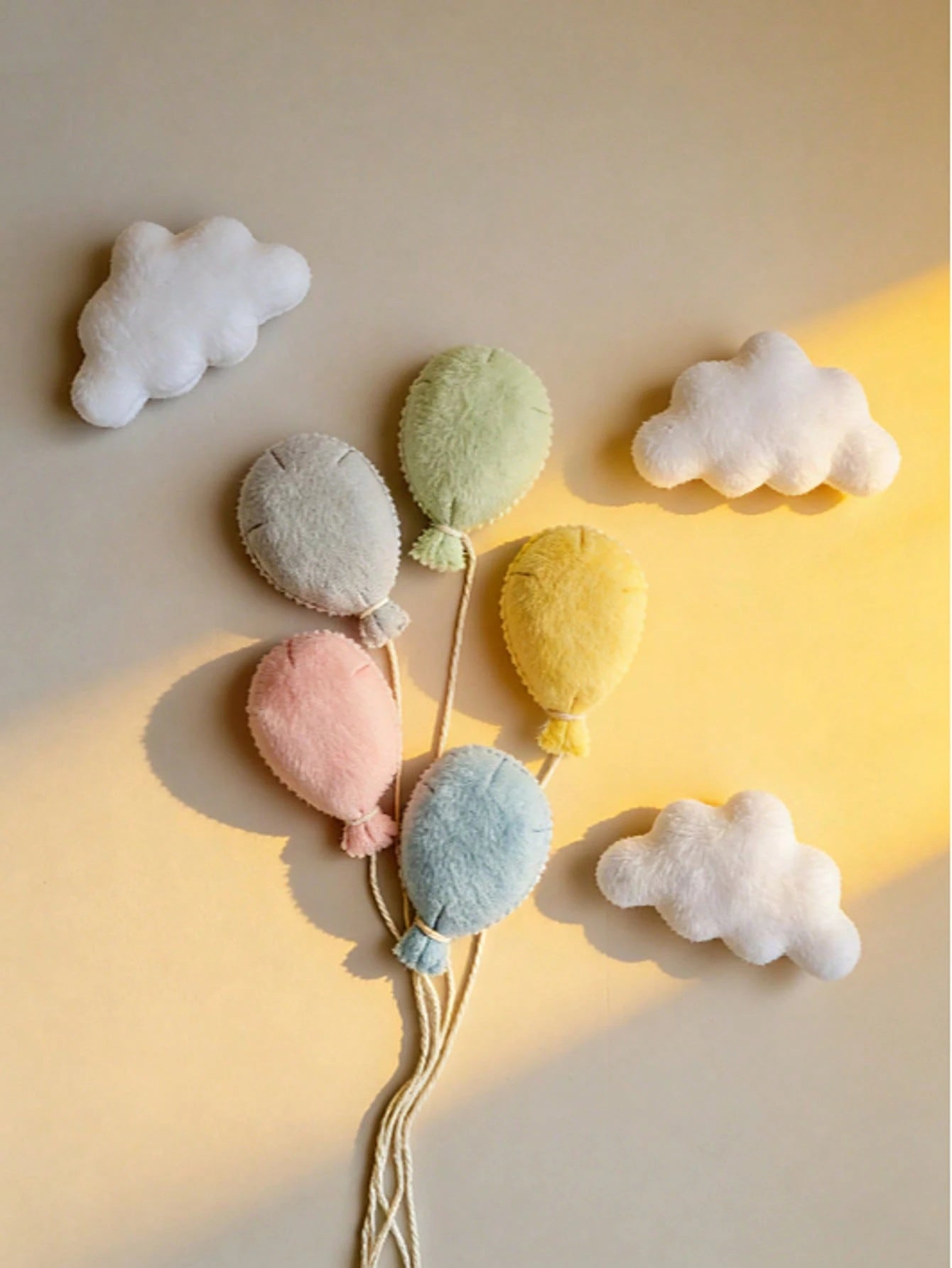 Newborn Photography Props INS Style Felt Balloon Cloud Set Baby Full Month 100 Days Photo Decoration Almond Cookie Colorful Kids Room Decor