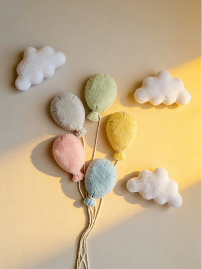 Newborn Photography Props INS Style Felt Balloon Cloud Set Baby Full Month 100 Days Photo Decoration Almond Cookie Colorful Kids Room Decor