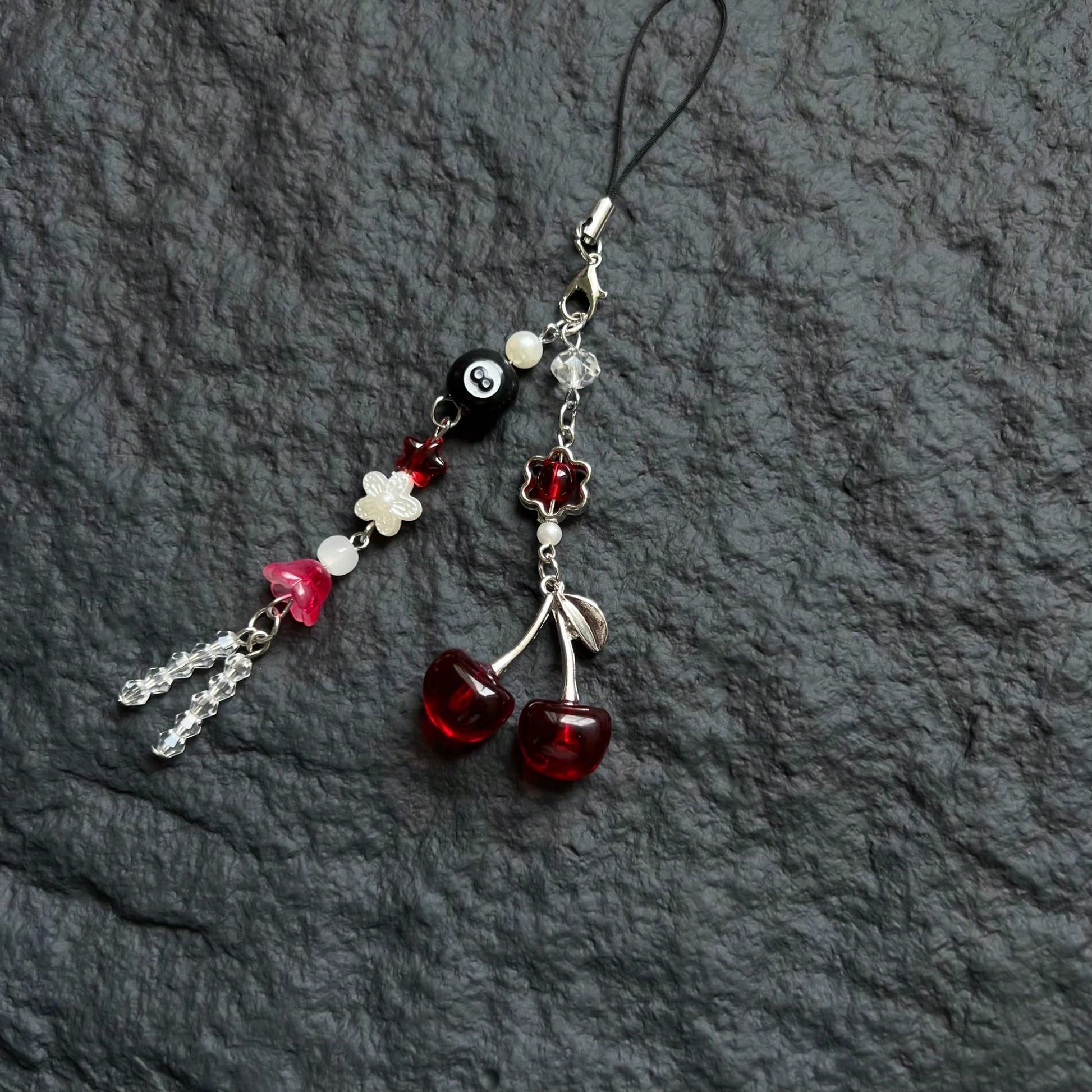 Original Design Dark Princess Style Y2K Style Burgundy Red Cherry Pendant Phone Lanyard Handmade Beaded Black Eight Crystal Beaded Phone Lanyard Phone Charm Phone Decoration Small Pendant Small Decora