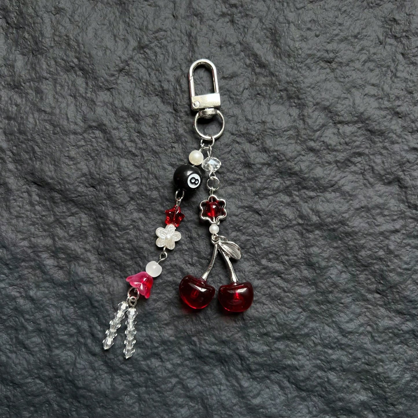 Original Design Dark Princess Style Y2K Style Burgundy Red Cherry Pendant Phone Lanyard Handmade Beaded Black Eight Crystal Beaded Phone Lanyard Phone Charm Phone Decoration Small Pendant Small Decora