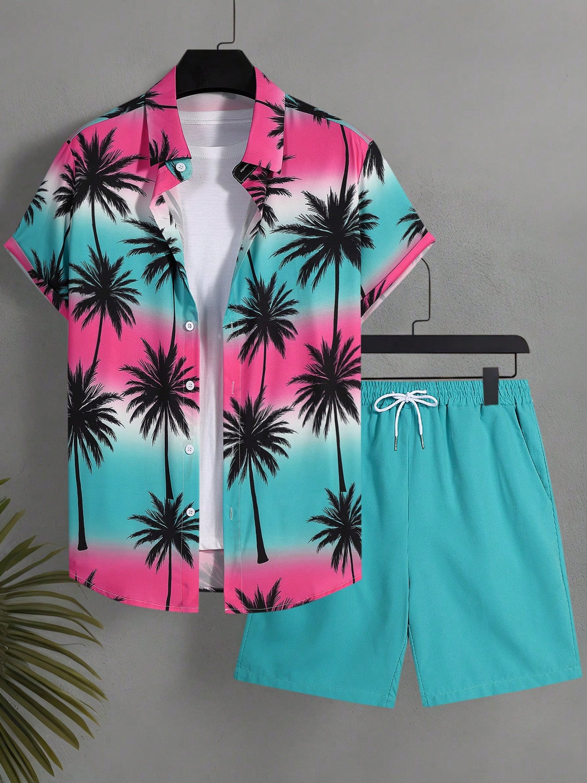Oro Vacation Plus Size Men's Palm Tree Print Short Sleeve Shirt And Shorts Beach Outfit, Holiday