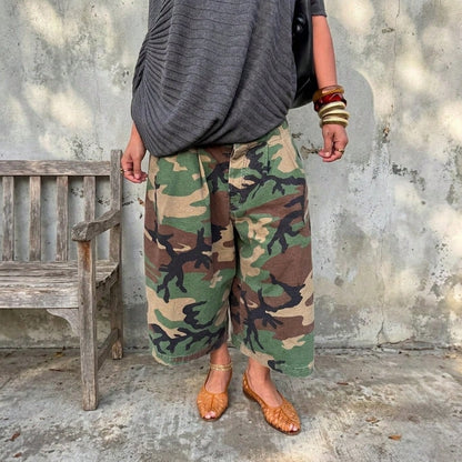 Pantalones De Mujershorts For WomenWomen's Street Style Camouflage Loose Wide Leg Cropped Pants, Casual High Waist Pleated Cargo Culottes Pants