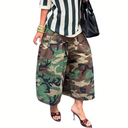 Pantalones De Mujershorts For WomenWomen's Street Style Camouflage Loose Wide Leg Cropped Pants, Casual High Waist Pleated Cargo Culottes Pants