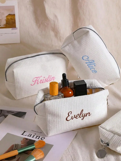 Personalized Bridesmaid Makeup Bag, Custom Name Toiletry Bag, Travel Cosmetic Organizer, Wedding Party Gift, Zipper Cosmetic Pouch